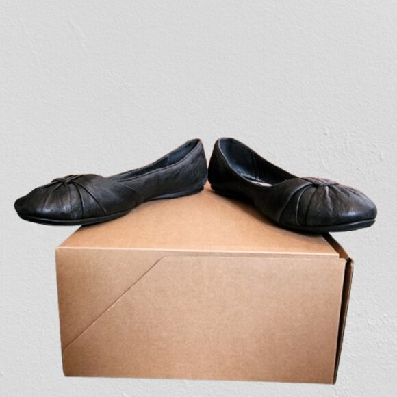 Born Adele Black Leather Ballet Flats Shoes size 7.5 Women's - Picture 7 of 10